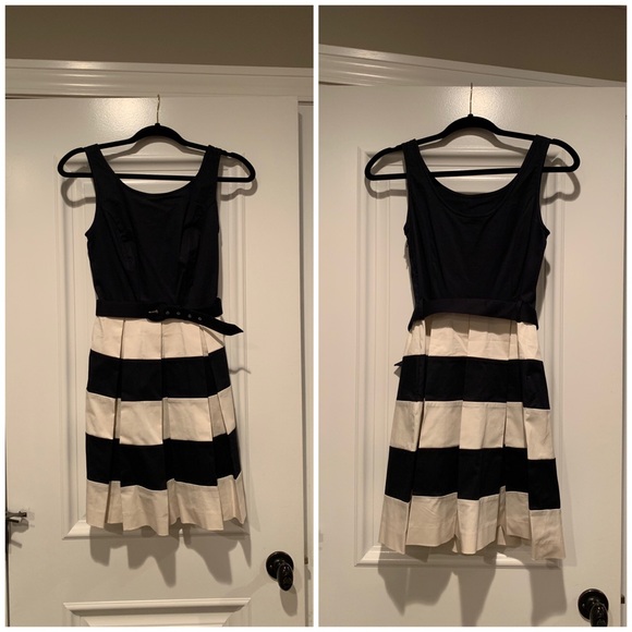 Banana Republic Dresses & Skirts - Banana Republic Navy Stripe Derby Dress